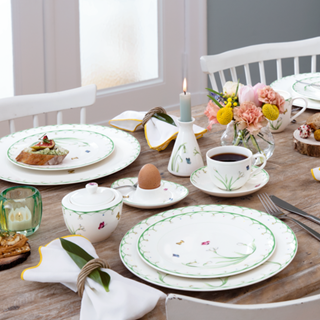 Extra -25 % on the outlet price on the Colourful Spring  Collection.
